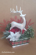 Load image into Gallery viewer, Christmas Reindeer Centrepiece