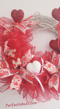 Load image into Gallery viewer, Gnome Valentine Wreath
