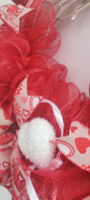 Load image into Gallery viewer, Gnome Valentine Wreath