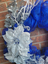 Load image into Gallery viewer, 18” Deco Mesh Christmas Wreath