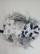 Load image into Gallery viewer, 18” Blue, Silver and White Christmas Wreath